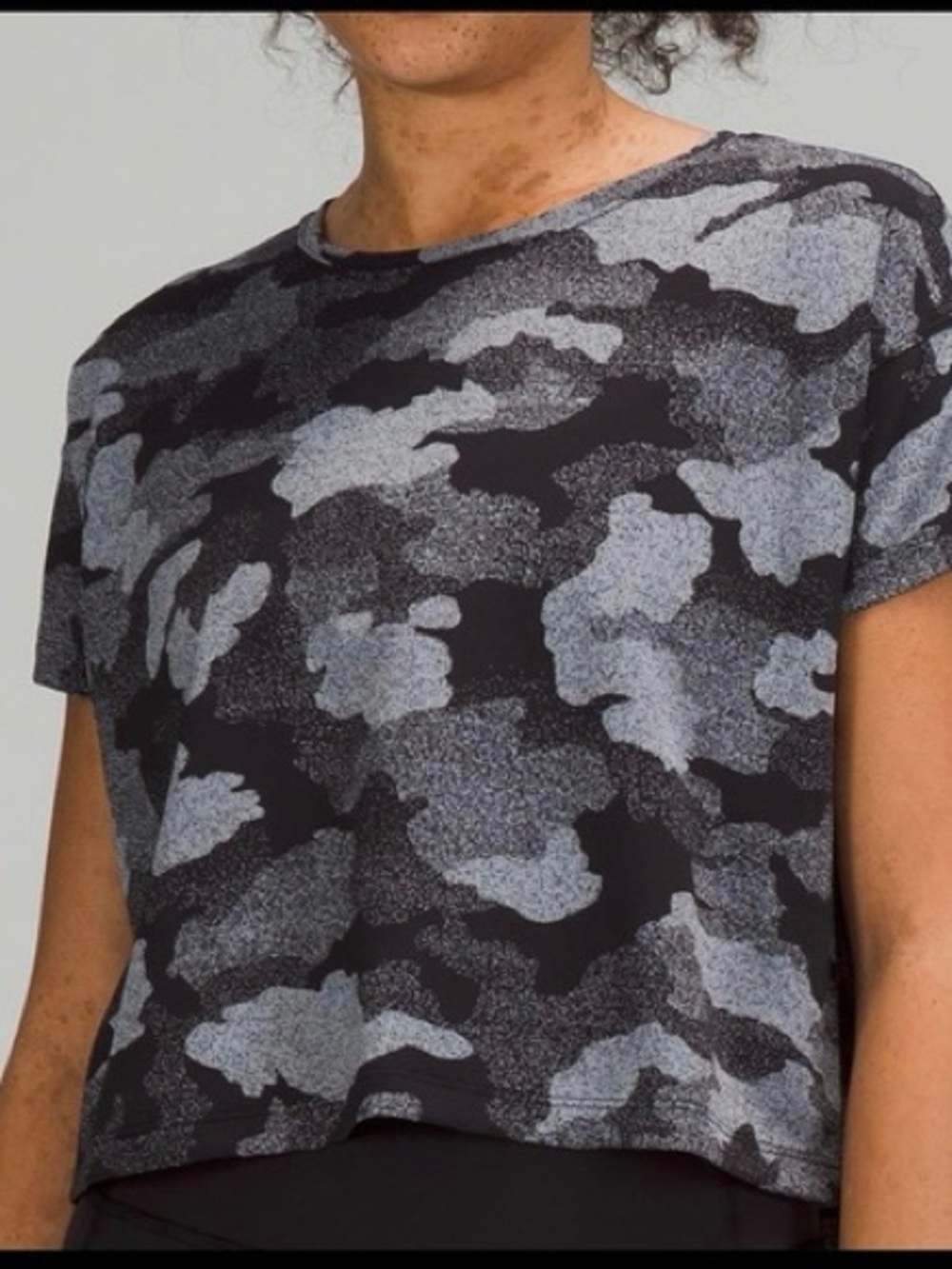 Lululemon Gray Black Camo Cates Crop Top Est Sz Small